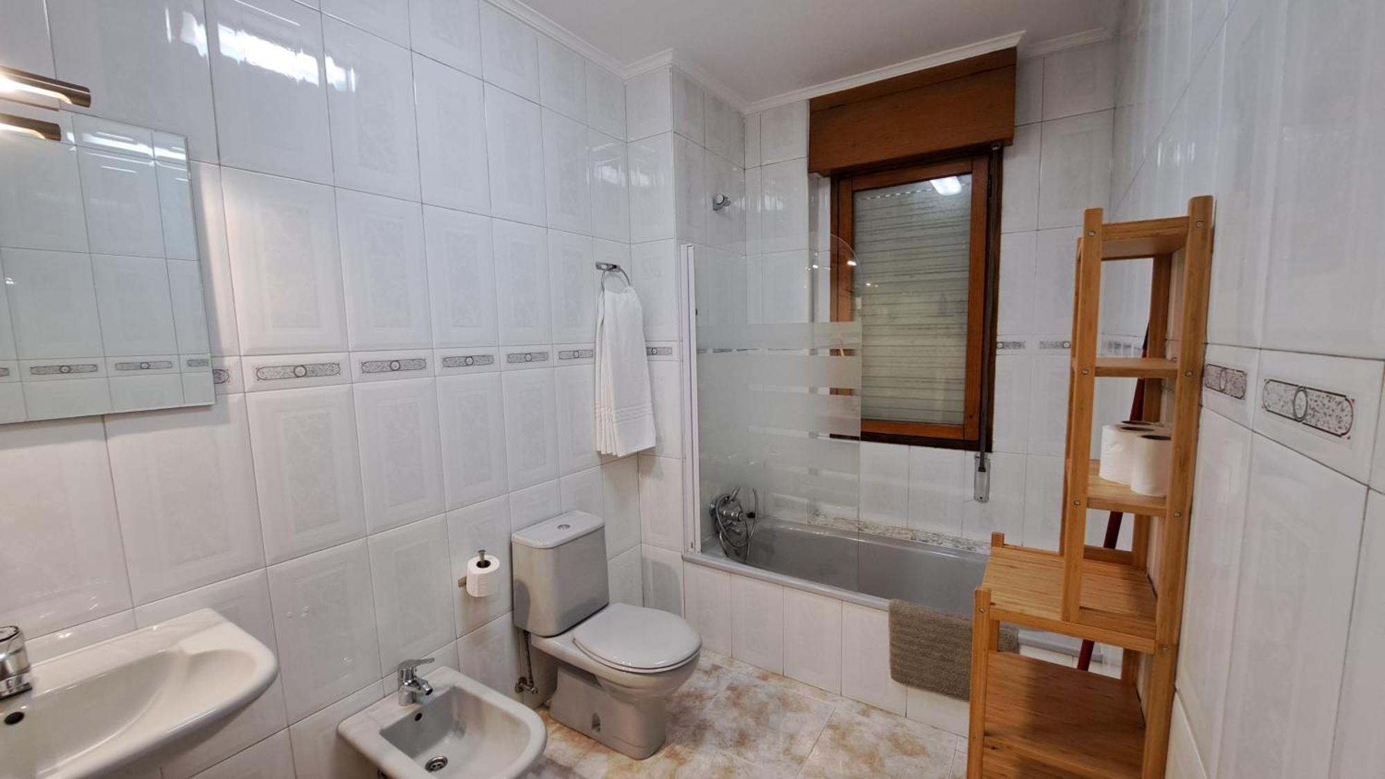 Апартаменти Acogedor Y Amplio Piso En Begona Хіхон Екстер'єр фото